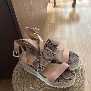 Women's Tan and Brown Espadrille Sandals